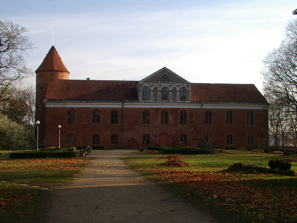 Raudondvaris Castle